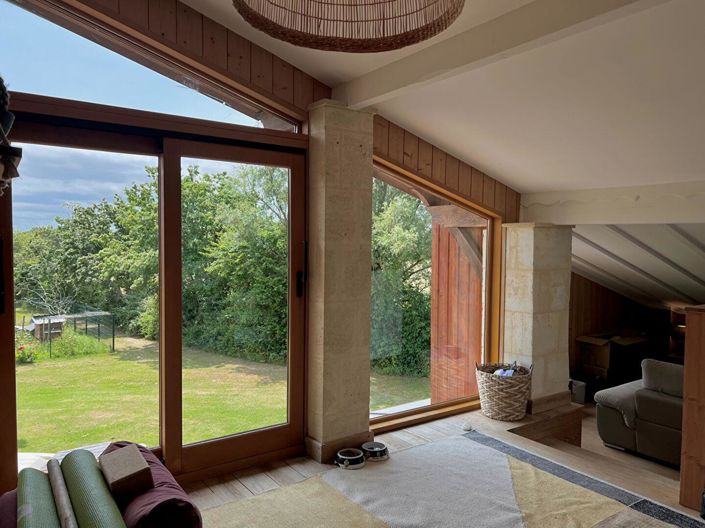 Image No.16-8 Bed House for sale