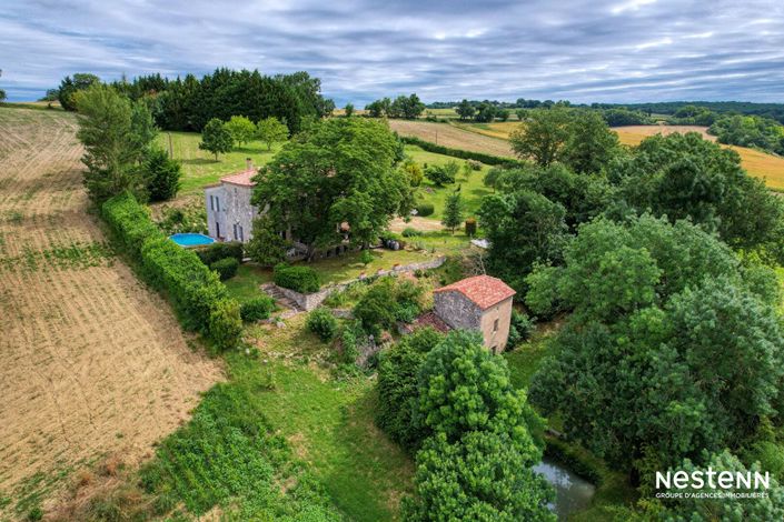 Image No.1-4 Bed House for sale