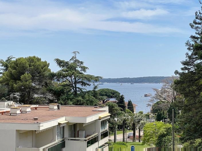 Image No.1-4 Bed Apartment for sale