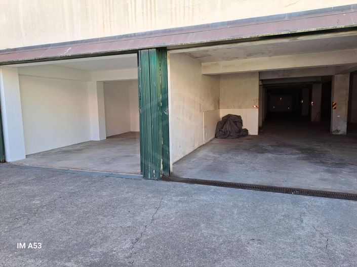 Image No.24-3 Bed Apartment for sale