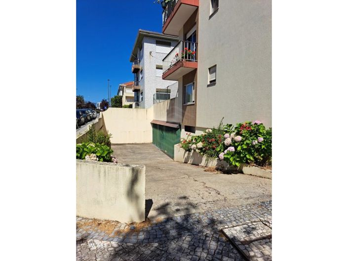 Image No.29-3 Bed Apartment for sale