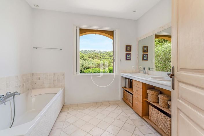 Image No.10-Maison de 6 chambres à vendre à La Croix-Valmer