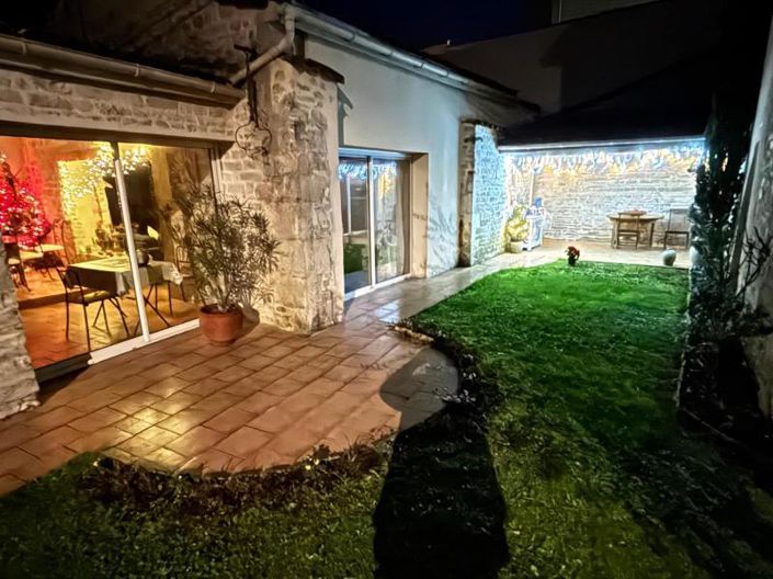 Image No.20-Maison de 5 chambres à vendre à Aigre