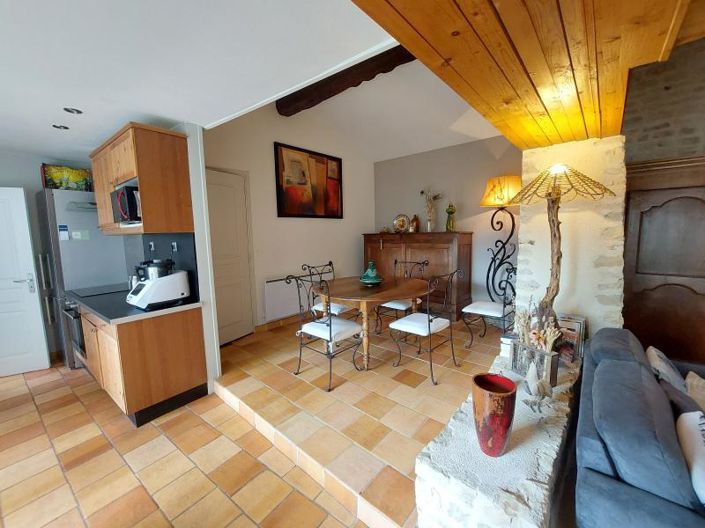 Image No.3-Maison de 5 chambres à vendre à Aigre