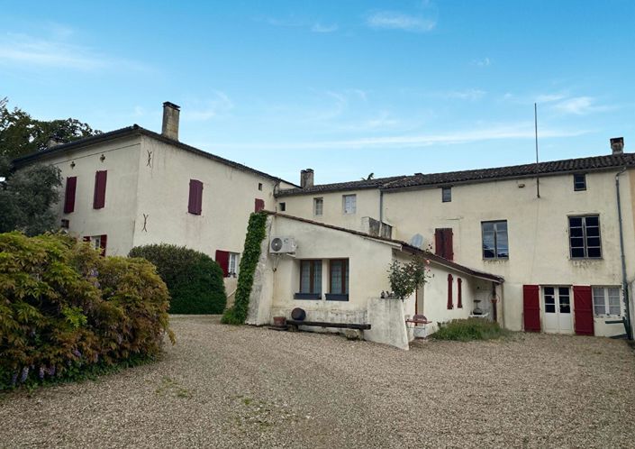 Image No.17-8 Bed House for sale