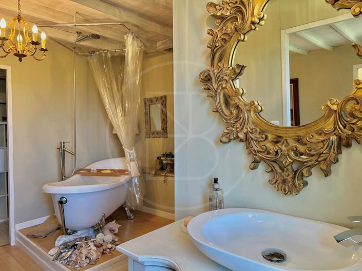 Image No.12-5 Bed House for sale