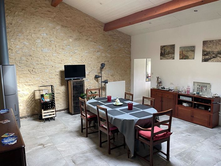 Image No.8-4 Bed House for sale