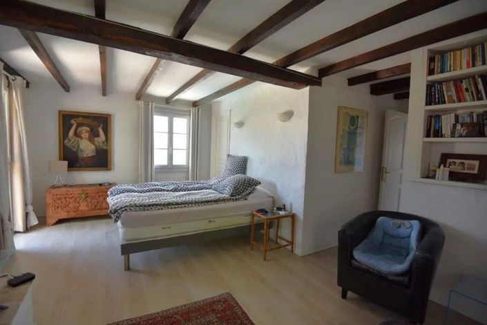 Image No.8-4 Bed House for sale