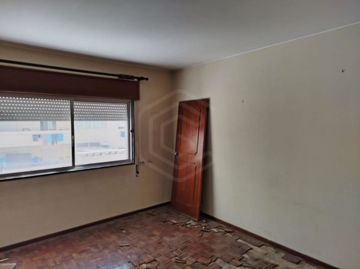 Image No.20-3 Bed Apartment for sale