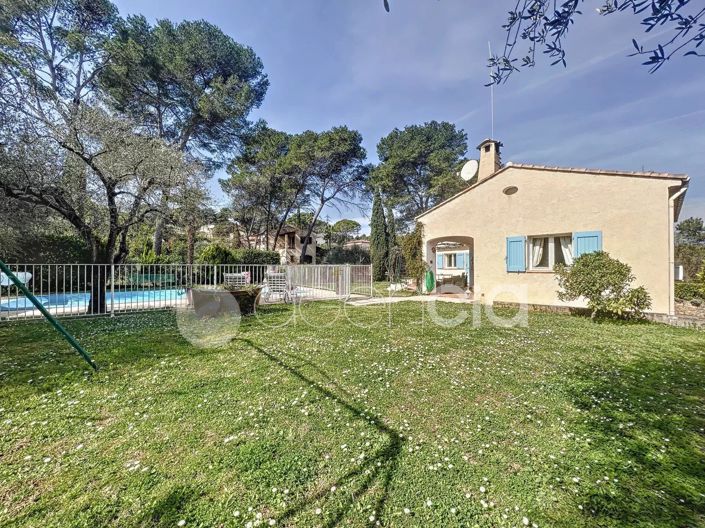 Image No.2-6 Bed House for sale