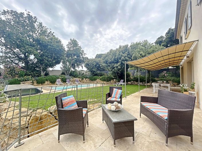 Image No.1-4 Bed Property for sale