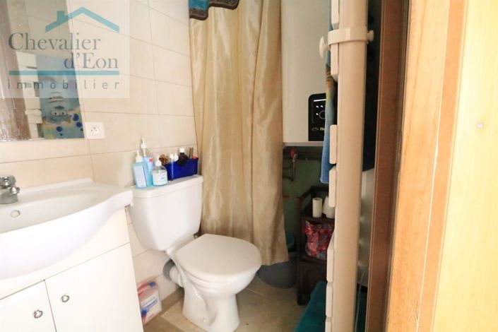 Image No.8-2 Bed House for sale