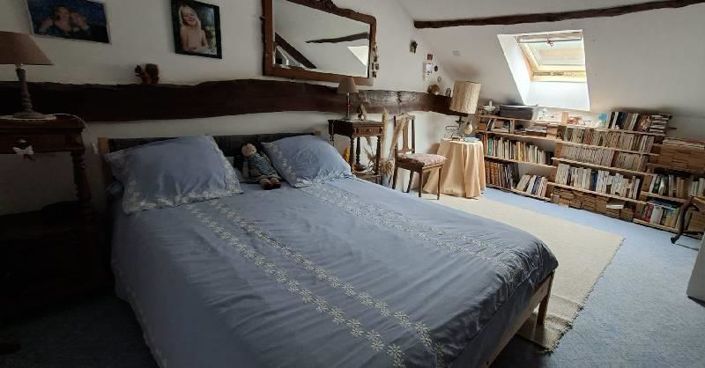 Image No.10-6 Bed House for sale