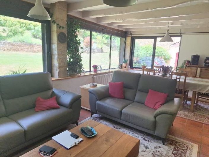 Image No.4-6 Bed House for sale