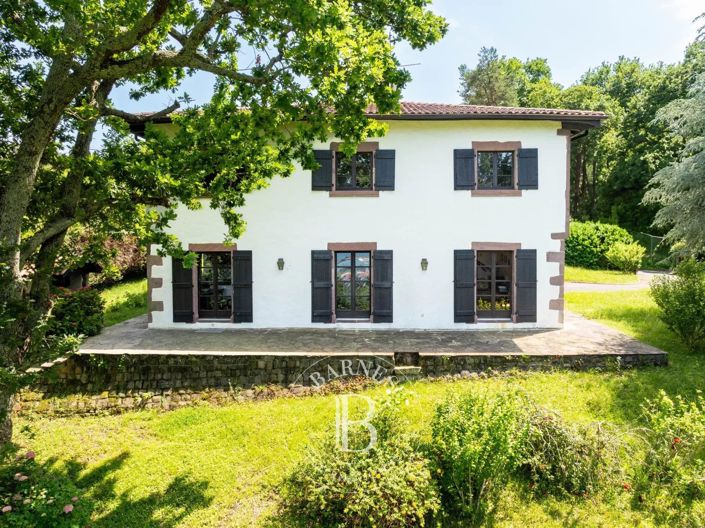 Image No.1-7 Bed House for sale