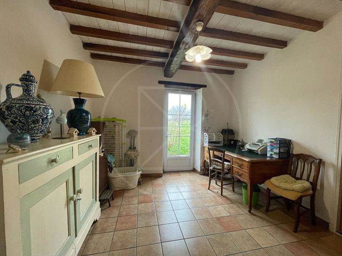 Image No.9-5 Bed House for sale