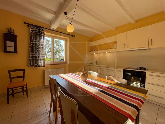 Image No.5-2 Bed House for sale