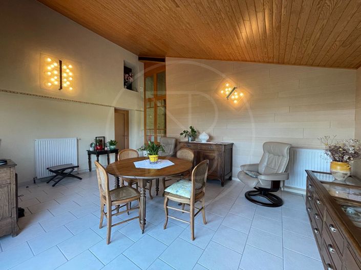 Image No.8-2 Bed House for sale