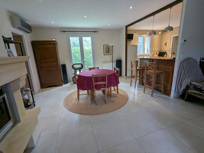 Image No.15-3 Bed House for sale