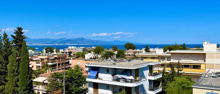 Image No.1-Appartement de 2 chambres à vendre à Antibes