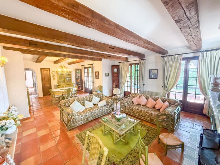 Image No.6-4 Bed House for sale