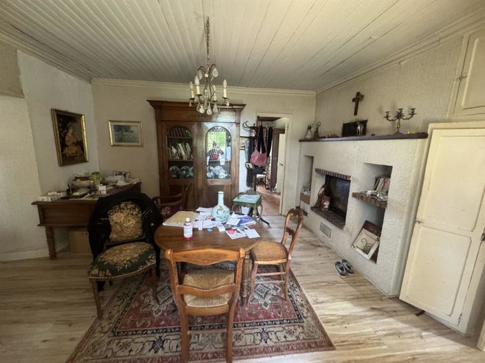 Image No.6-4 Bed House for sale