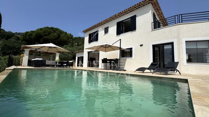 Image No.1-4 Bed House for sale