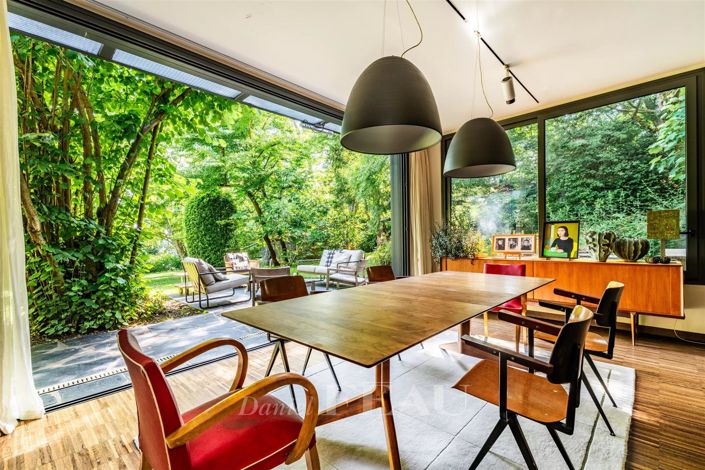 Image No.2-6 Bed House for sale