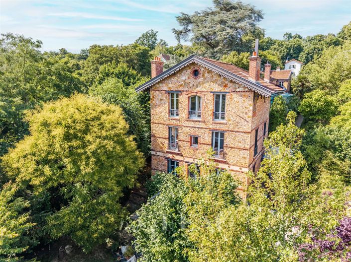 Image No.4-6 Bed House for sale