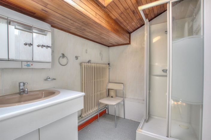 Image No.12-4 Bed House for sale