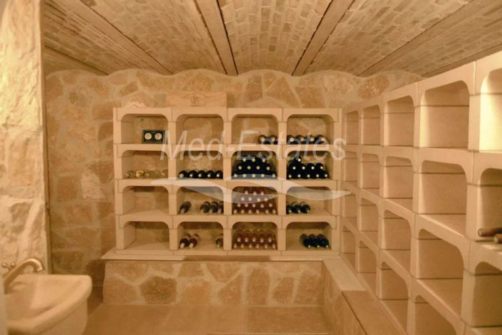 Image No.21-13 Bed House for sale