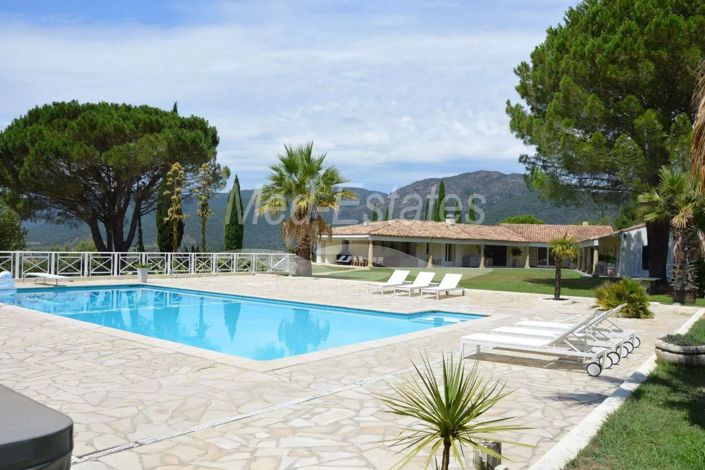 Image No.9-13 Bed House for sale