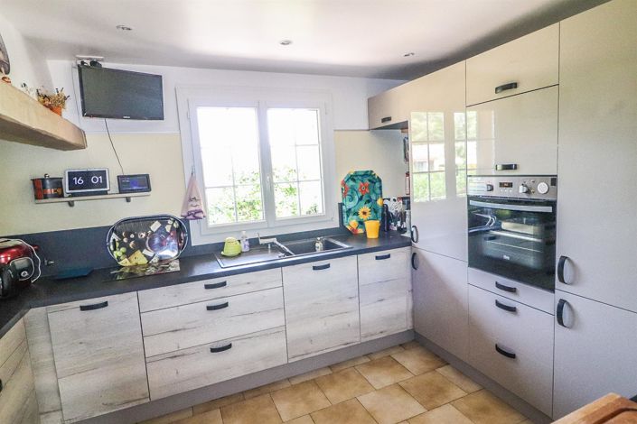 Image No.13-3 Bed House for sale