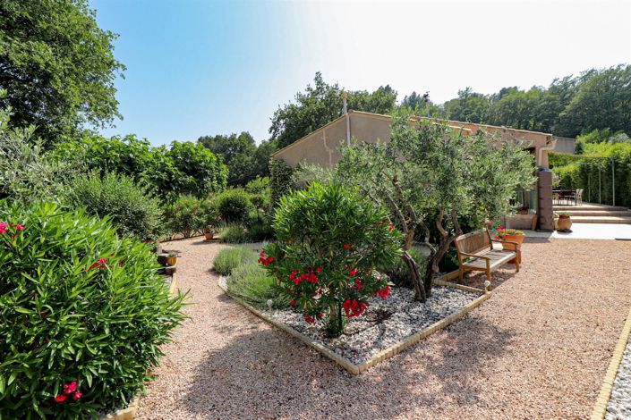 Image No.19-3 Bed House for sale