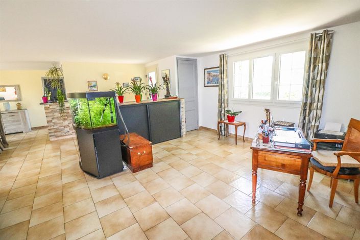 Image No.25-3 Bed House for sale