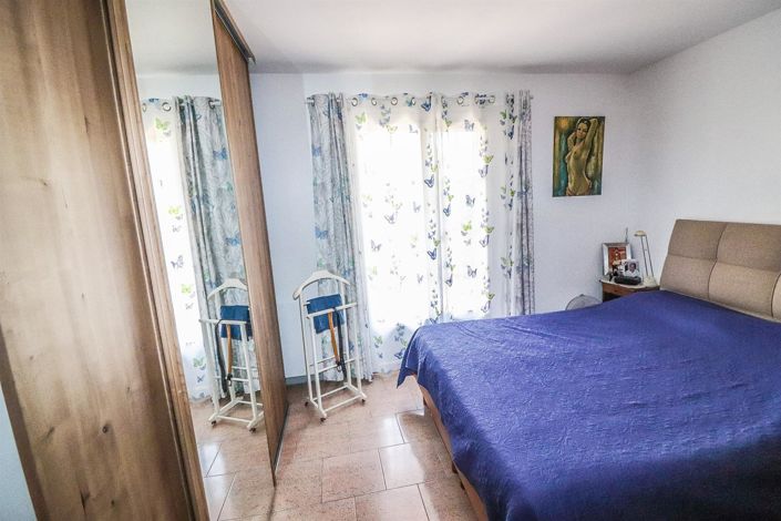 Image No.32-3 Bed House for sale