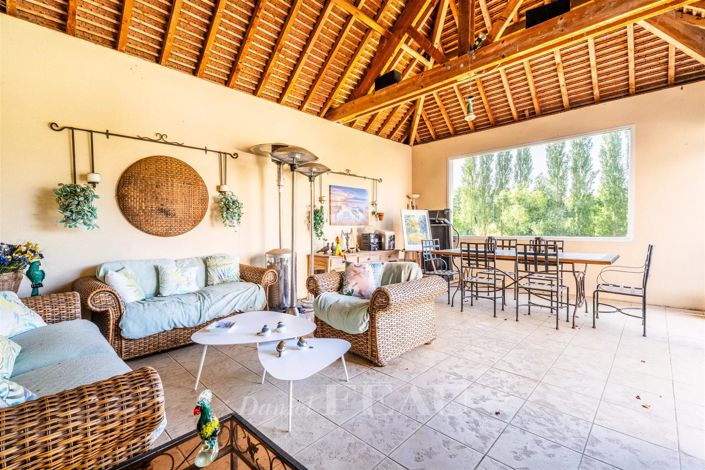 Image No.10-5 Bed House for sale