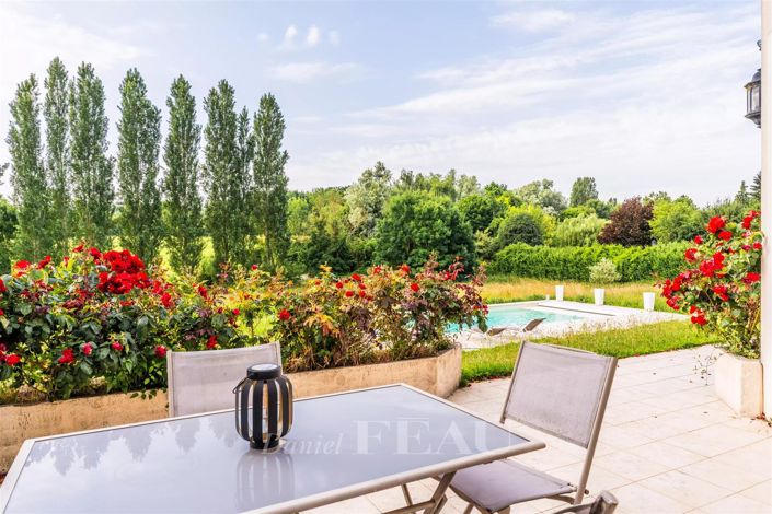 Image No.11-5 Bed House for sale