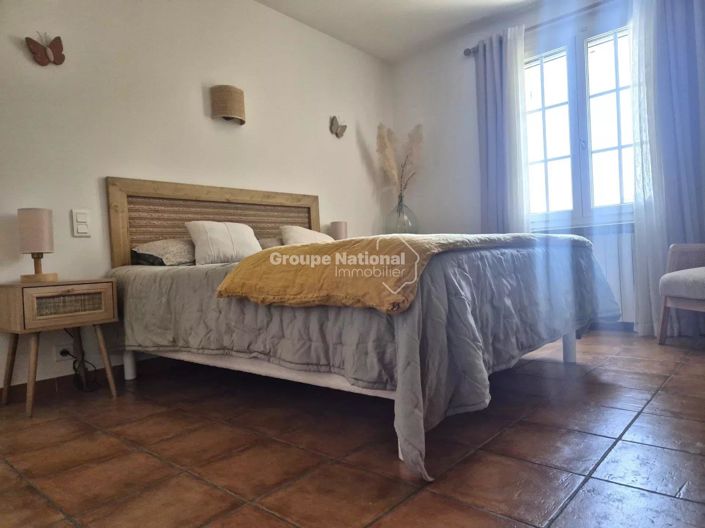 Image No.16-4 Bed House for sale