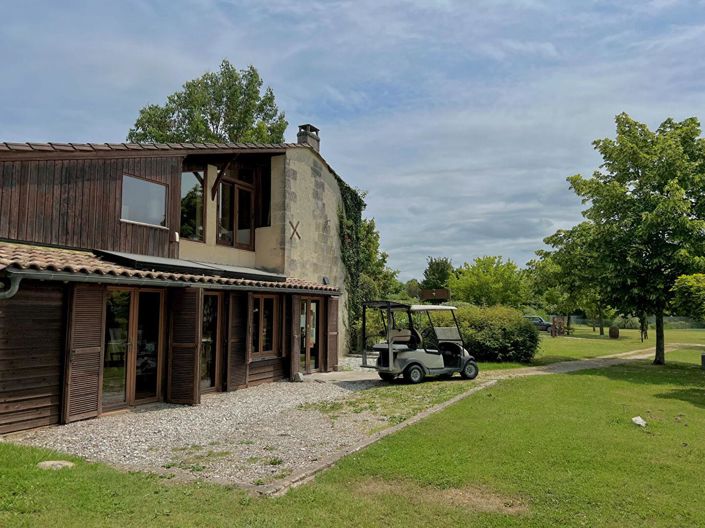 Image No.18-8 Bed House for sale