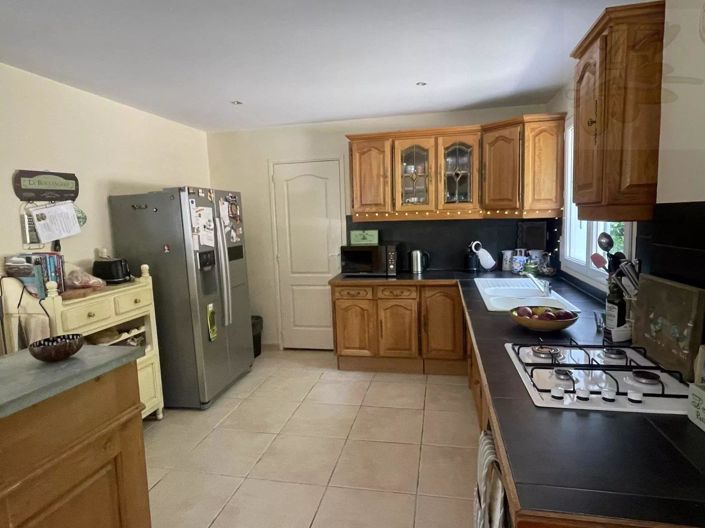 Image No.17-4 Bed House for sale