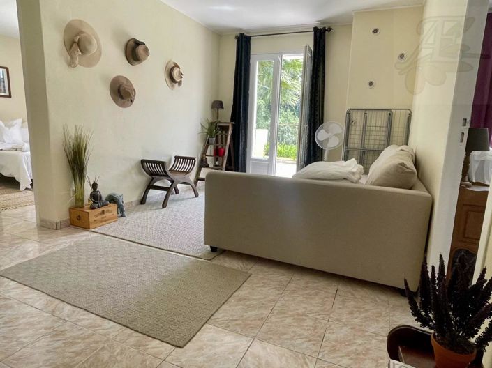 Image No.37-4 Bed House for sale