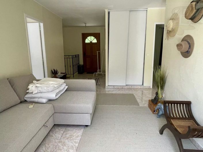 Image No.38-4 Bed House for sale