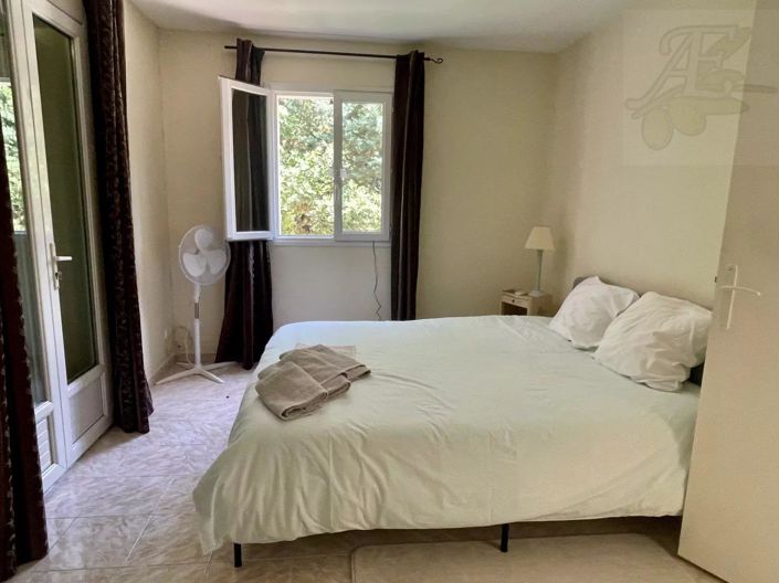 Image No.42-4 Bed House for sale