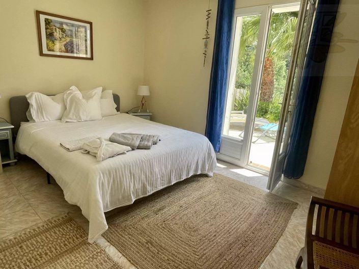 Image No.45-4 Bed House for sale