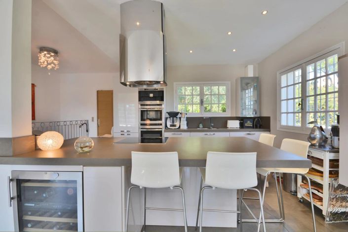 Image No.14-4 Bed House for sale