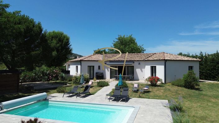 Image No.1-4 Bed House for sale