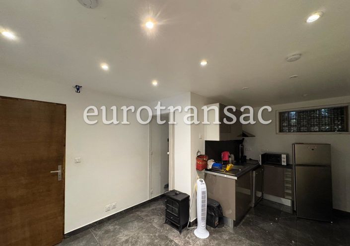 Image No.17-4 Bed House for sale