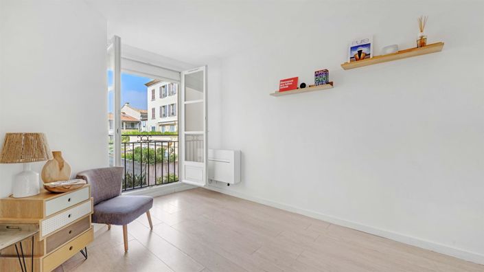 Image No.5-Appartement de 1 chambre à vendre à Saint-Tropez