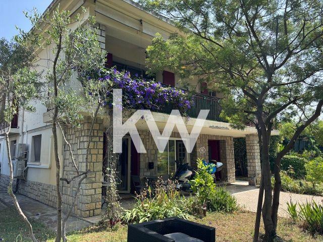 Image No.1-3 Bed House for sale